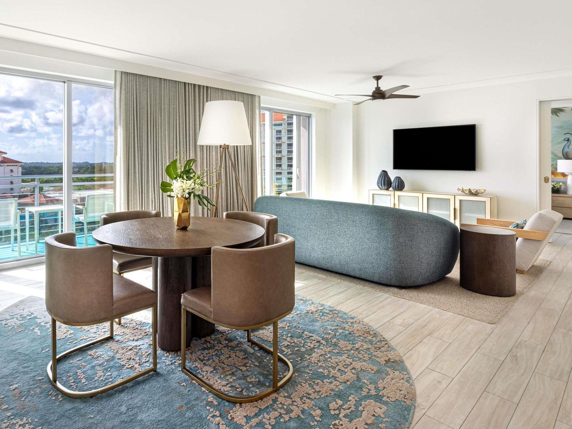 One-Bedroom Residence with Ocean View